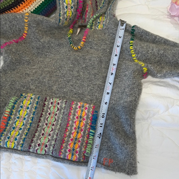 Free People Sweater 🐣🐰with Multicolor Accents - Picture 8 of 10